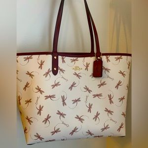 Coach Tote - LIKE NEW